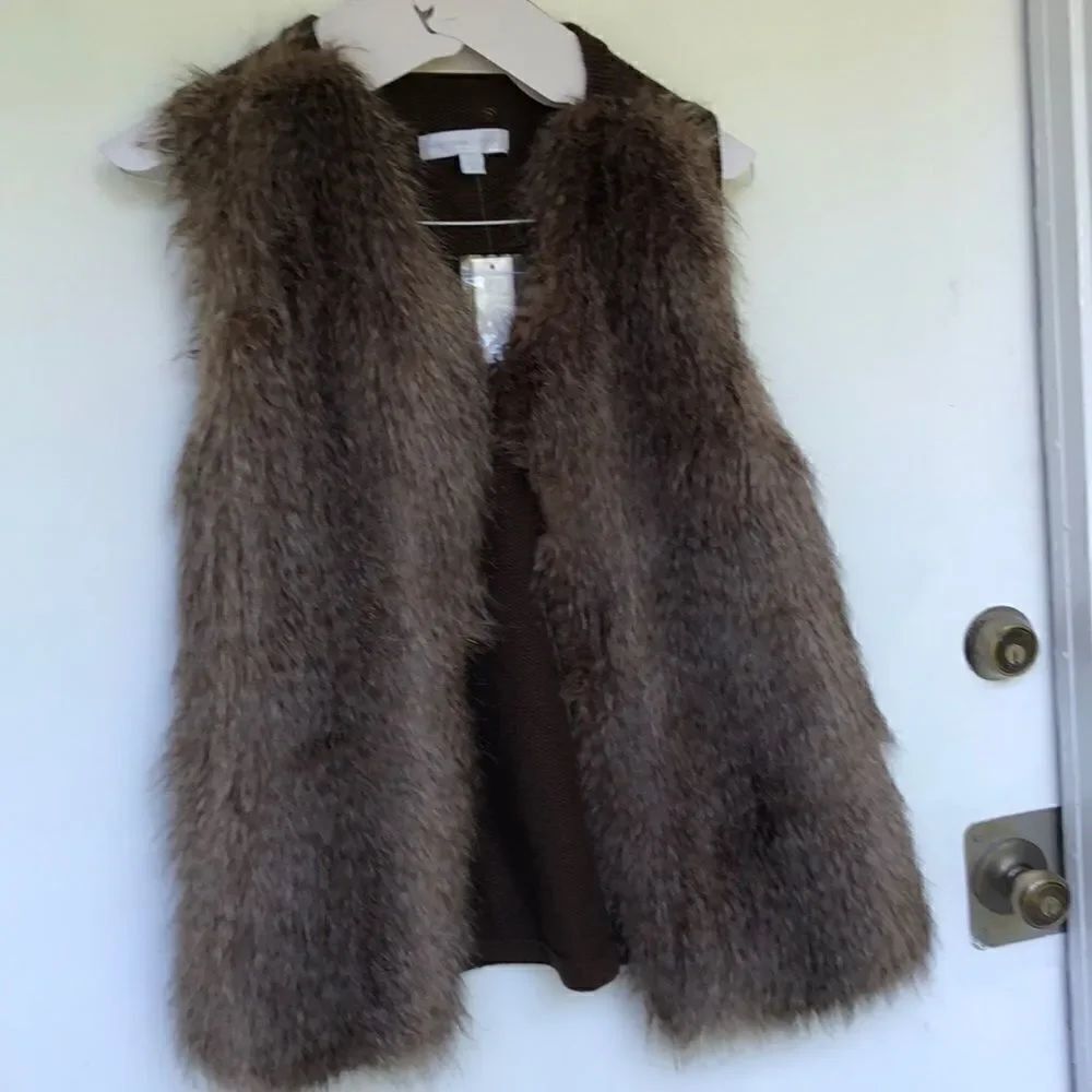 NY & C  faux fur vest